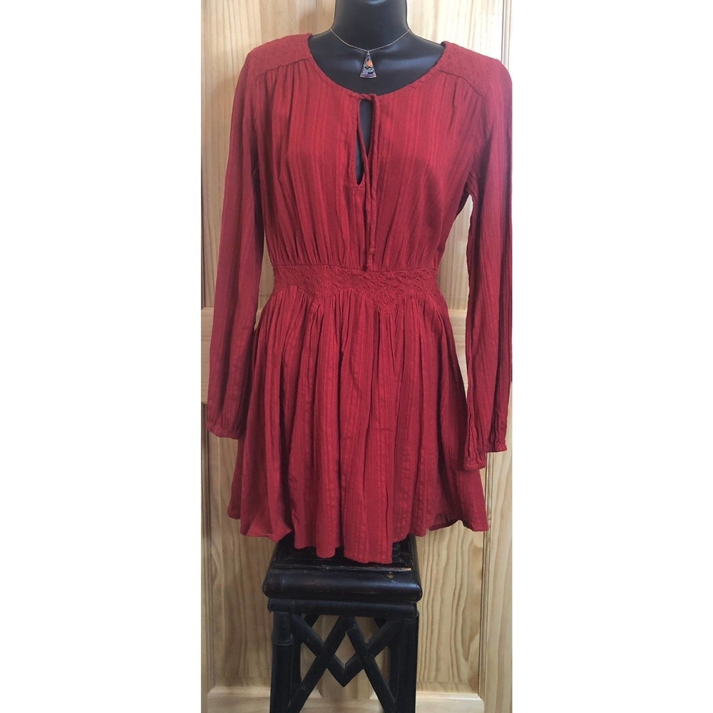 Red Dress by Volcom - Picture 9 of 10